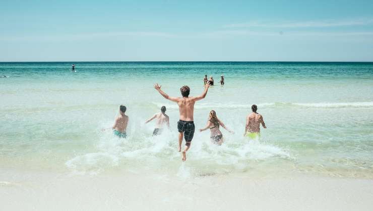 Vacanze con gli amici, il Fisco ti controlla - dentrolanotiziabreak.it - 20250811