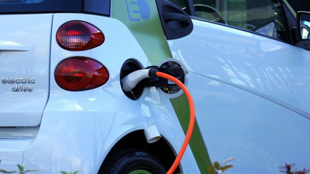 Auto elettriche, perché acquistarle - dentrolanotiziabreak.it - 20250830