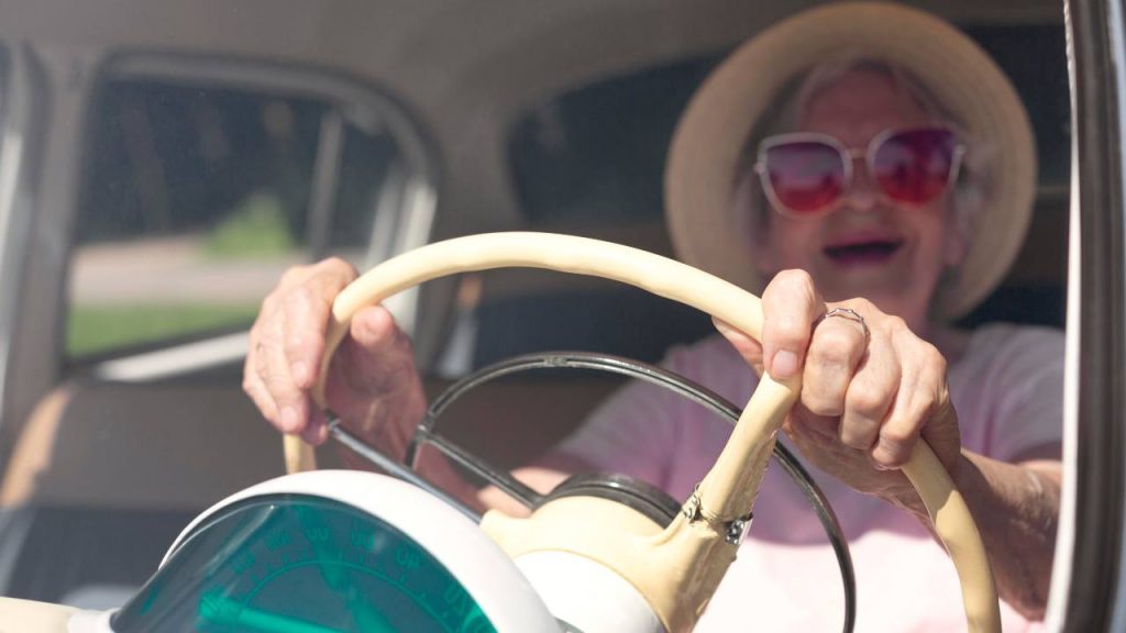 Cambiano le regole per gli automobilisti over 70 - dentrolanotiziabreak.it - 20250811