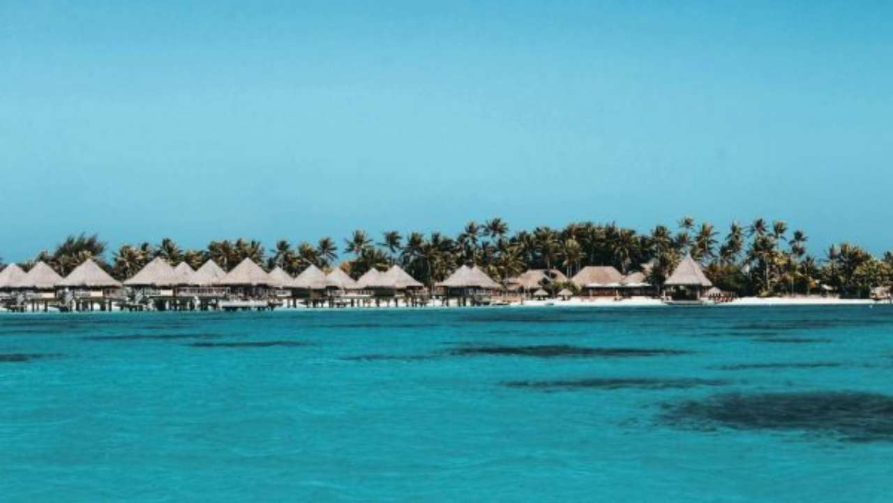 Il mare della Polinesia anche in Italia - dentrolanotiziabreak.it - 20250804