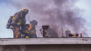 Incendio: Vigili del Fuoco all'opera