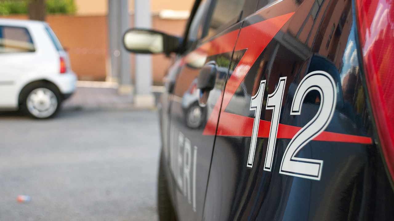 Incidente stradale in Val d’Ayas: un ragazzo di 20 anni perde la vita, scontro con un’auto