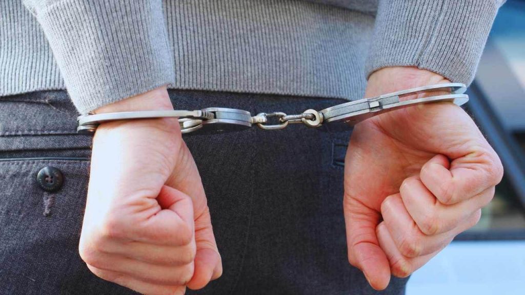 Uomo in arresto