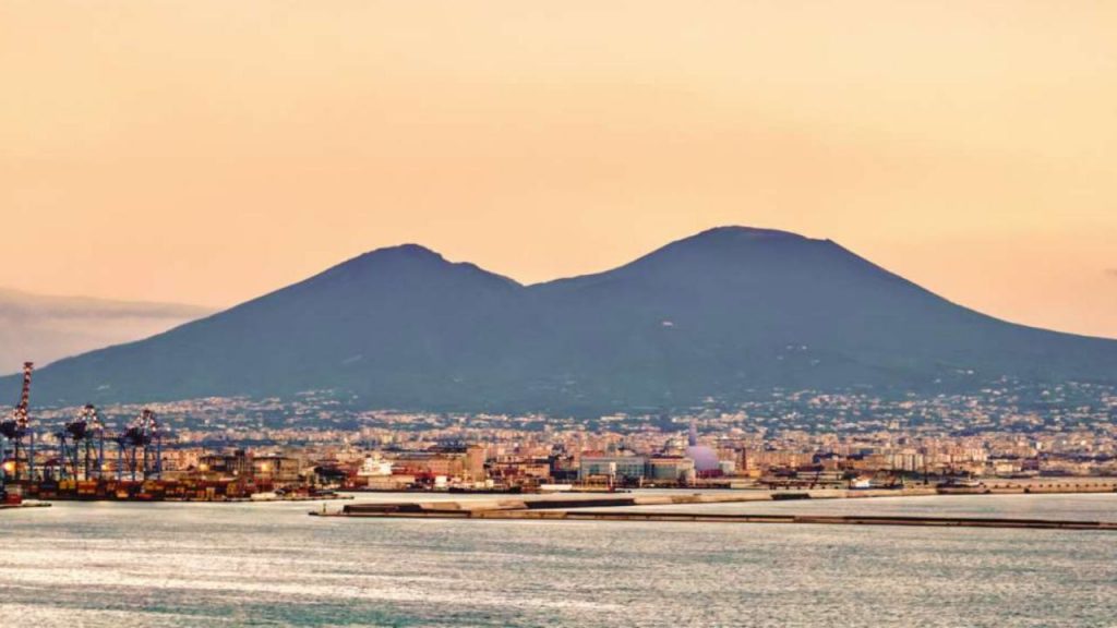 Vesuvio vista da lontano