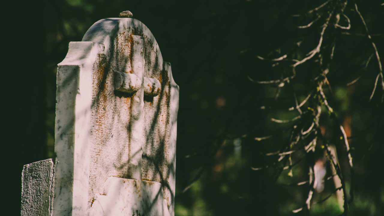 tomba - pexels- dentrolanotiziabreak