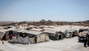 migranti - espulsi - capannoni - campo profughi - pexels - dentrolanotiziabreak