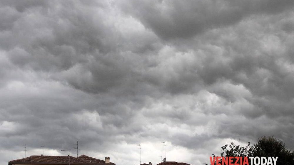 Temporali forti nel Veneto domenica 26 luglio, scatta l’allerta gialla