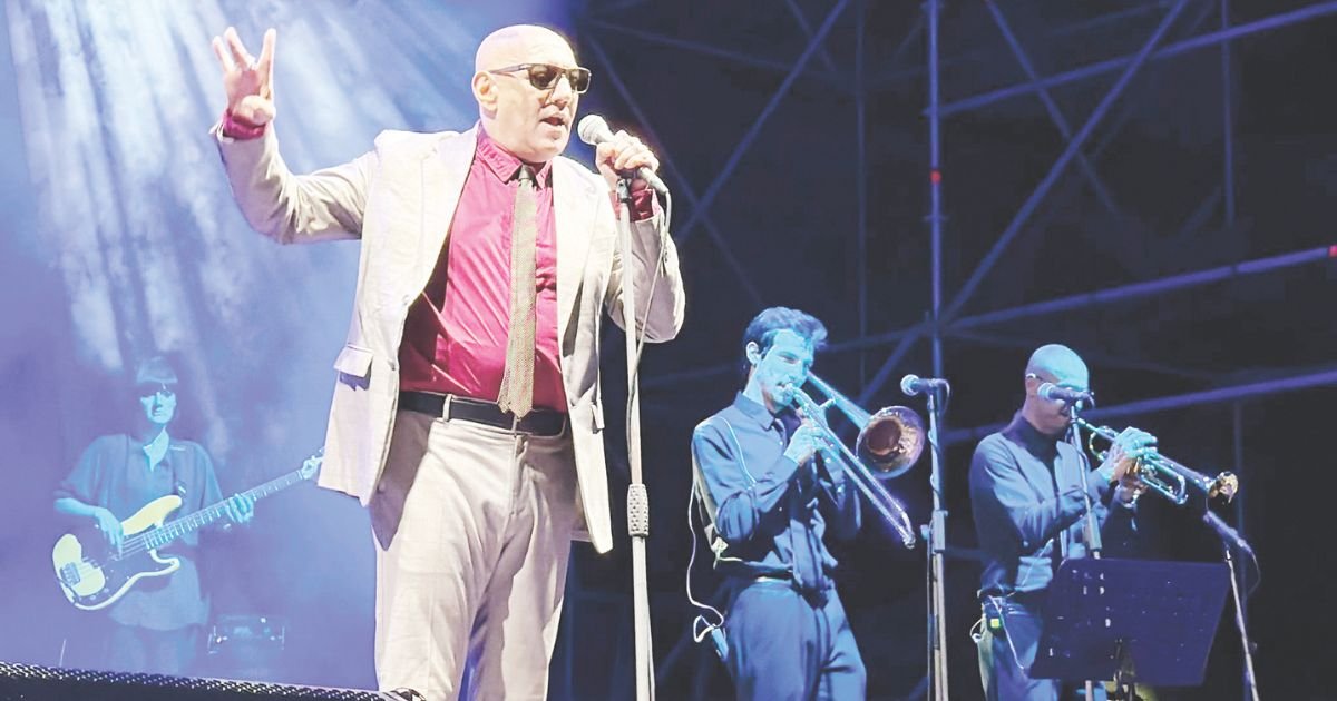 Giuliano Palma torna a Cosenza con un concerto che celebra la musica e le radici