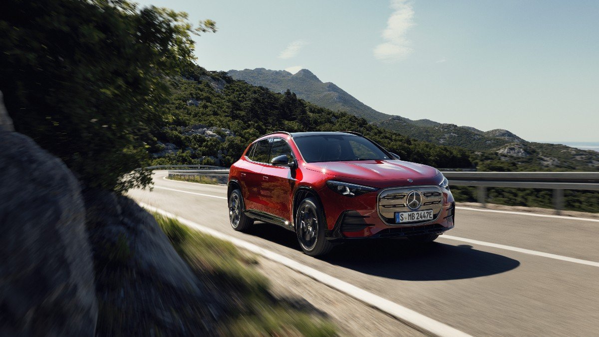 Mercedes lancia la GLA elettrica: autonomia record e tecnologia avanzata