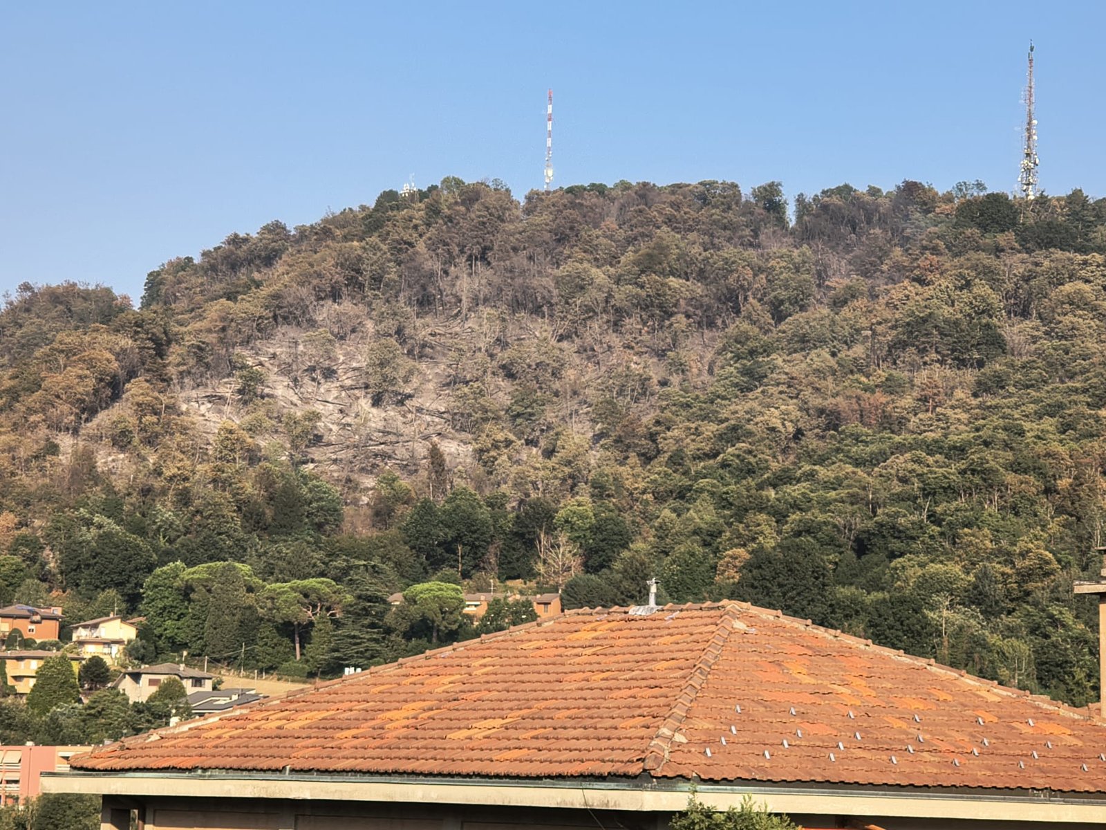 Incendio sul Monte Goi sotto controllo, operazioni in corso per il completo spegnimento