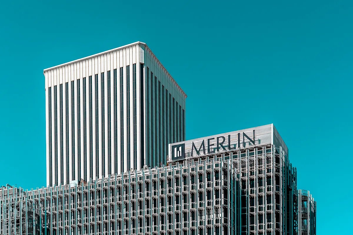 Jefferies riduce la raccomandazione su Merlin a causa dei rischi sui data center