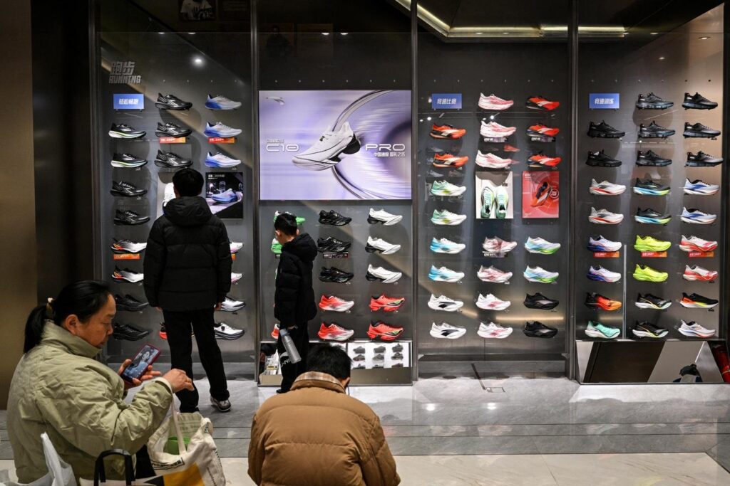 Anta, la marca de sport cinese che acquisisce concorrenti esteri per espandersi in Occidente