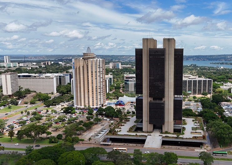Selic: Inflação, petróleo e juros nos EUA definirão se haverá mais cortes