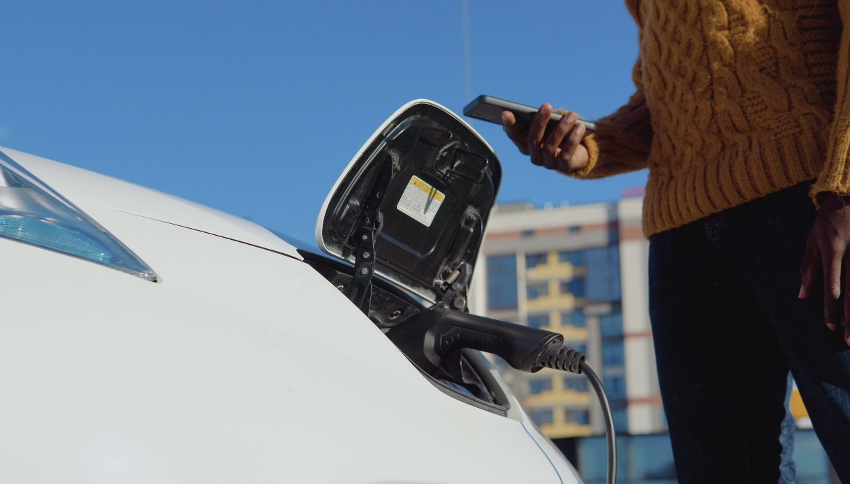 Riforma bollo auto, estesa l’esenzione per le auto elettriche