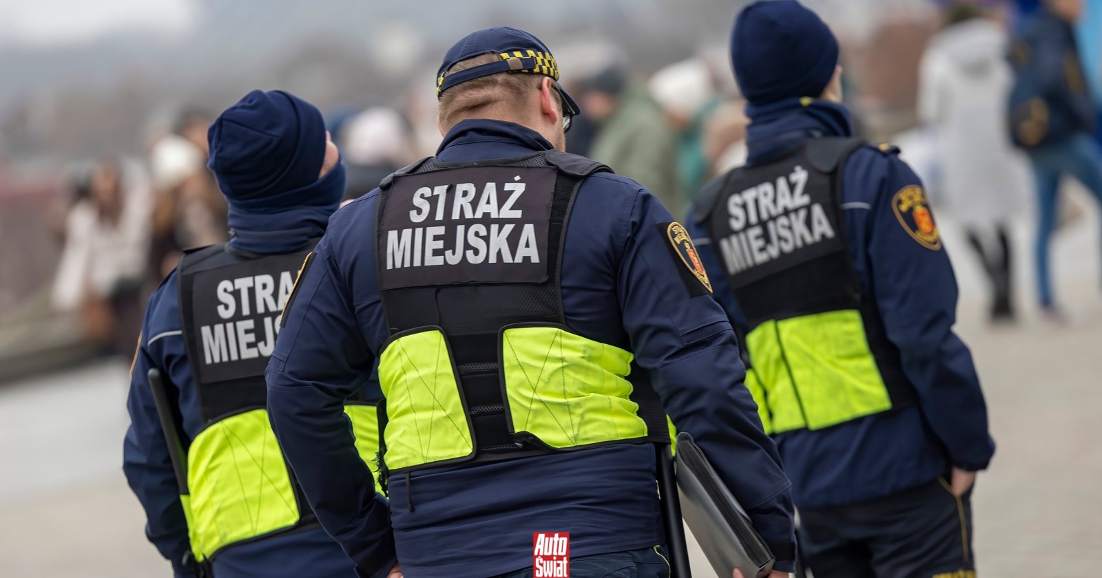 Strażnici locali ricevono nuove autorità per emettere multe