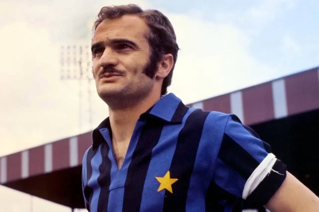 Sandro Mazzola, leggenda dell’Inter e della Nazionale, è morto all’età di 83 anni