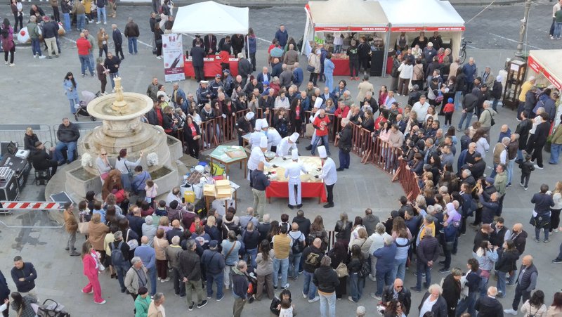Festa del Cannolo di Nicosia: 16mila visitatori e 20mila cannoli venduti in tre giorni